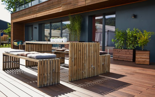 38. Deska tarasowa z bambusa X-treme MOSO Bamboo w systemie legarów aluminiowych GRAD