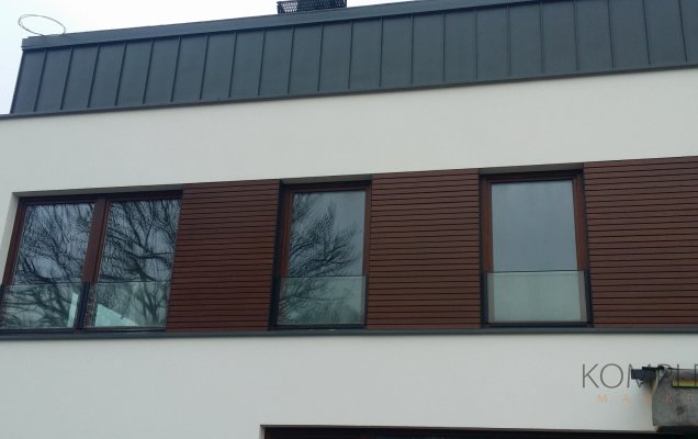 227. Elewacja drewniana Modrzew syberyjki Malowany Warszawa